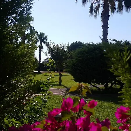 Akdeniz Villari Villa *