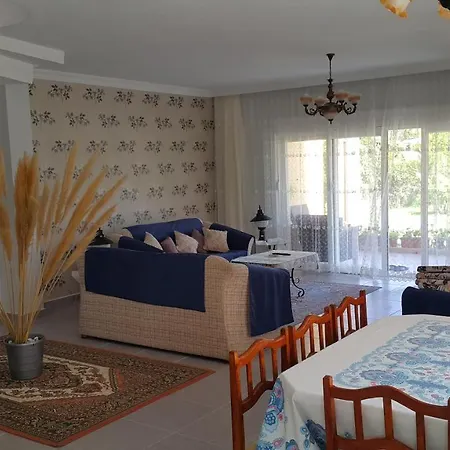 Vilă Akdeniz Villari Kemer